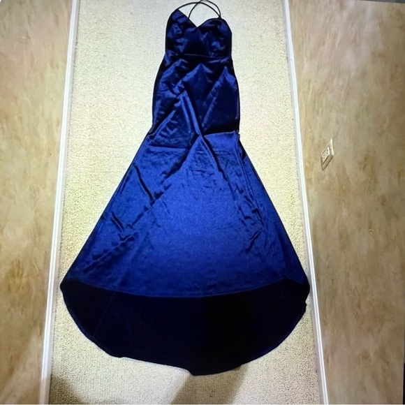 Windsor Elegant Navy Blue Evening Gown homecoming prom formal dance - Picture 4 of 9